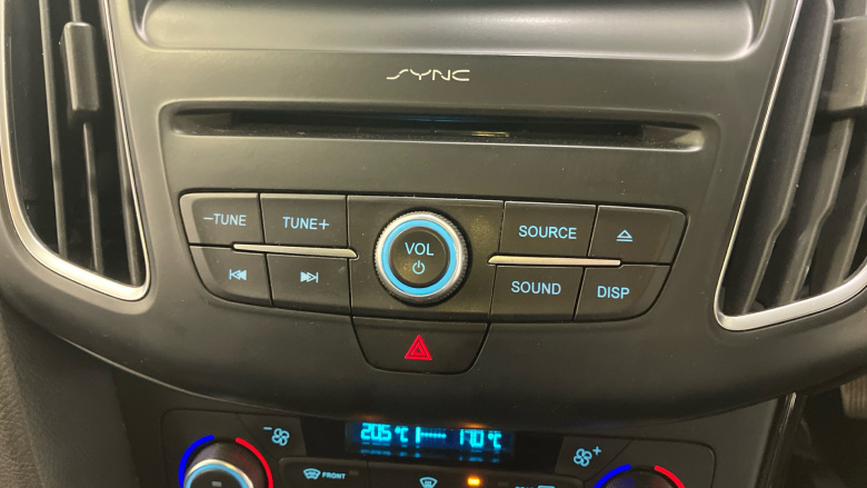 Ford Focus 1.0 EcoBoost 125 Titanium 5dr Petrol Hatchback